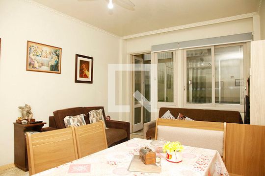Apartamento à venda com 3 quartos, 129m² em Bom Fim, Porto Alegre