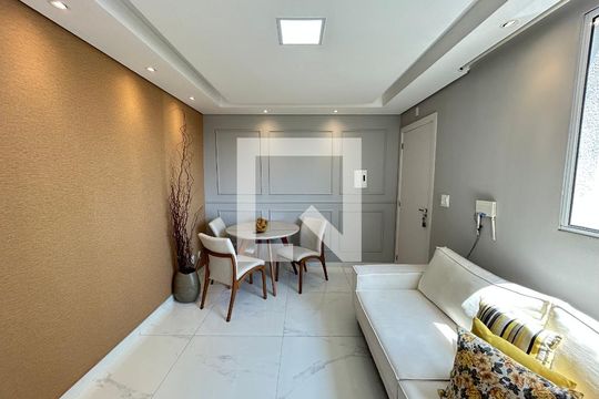 Apartamento à venda com 2 quartos, 48m² em Bom Jesus, Contagem