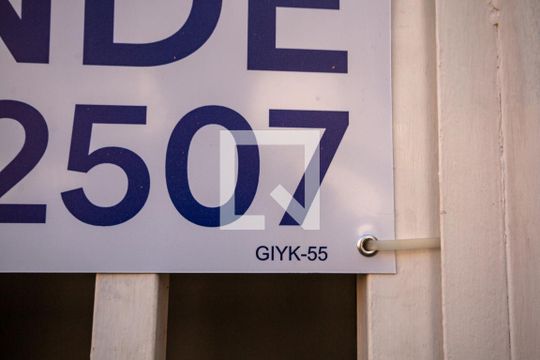 Placa de casa à venda com 2 quartos, 180m² em Tupi, Belo Horizonte
