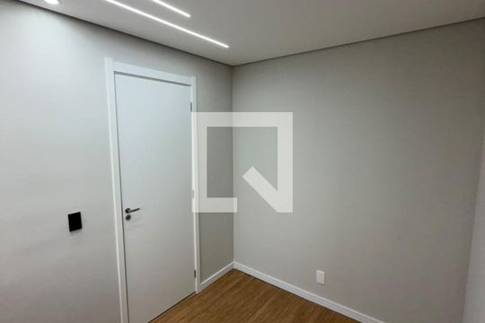 Apartamento à venda com 2 quartos, 49m² em Vila Prel, São Paulo