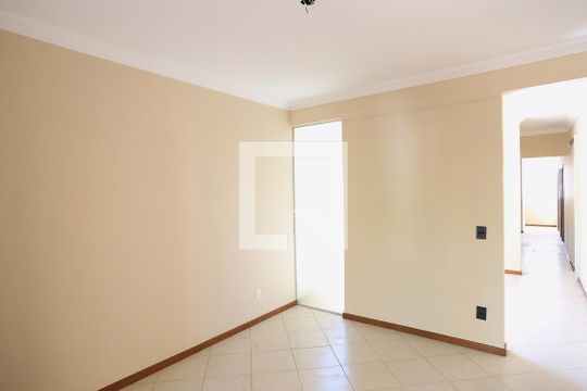 Casa para alugar com 6 quartos, 150m² em União, Belo Horizonte
