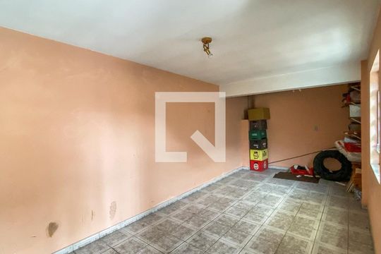 Casa para alugar com 2 quartos, 120m² em Vila Nhocuné, São Paulo