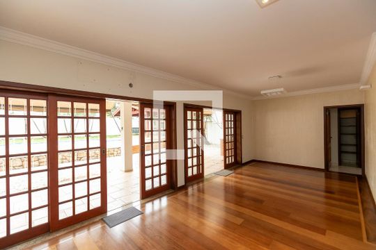 Casa de Condomínio à venda com 3 quartos, 628m² em Cidade Universitária, Campinas