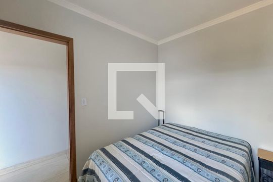 Casa para alugar com 4 quartos, 220m² em Vila Izabel, Guarulhos
