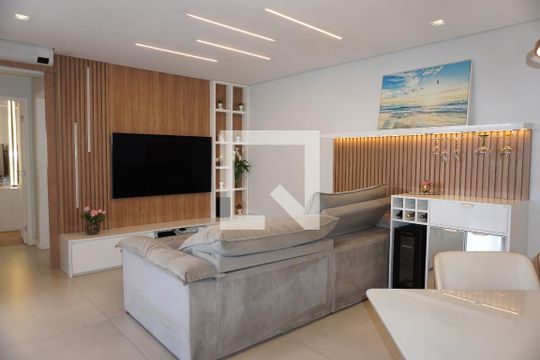 Apartamento para alugar com 2 quartos, 87m² em Jardim Branca Flor, Embu das Artes
