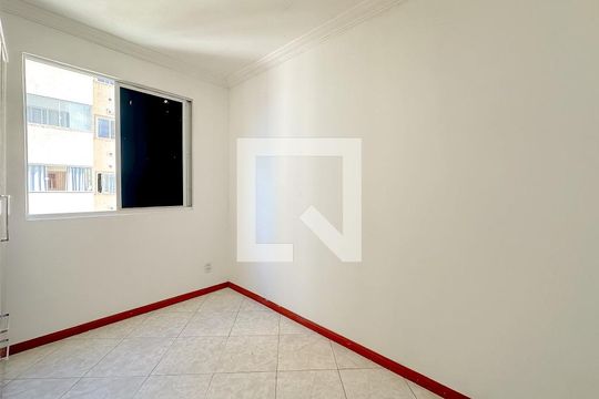 Apartamento para alugar com 2 quartos, 58m² em Areias, São José