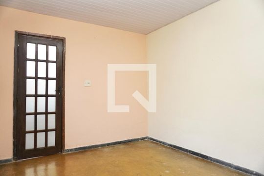 Casa para alugar com 1 quarto, 53m² em Santa Cruz, Belo Horizonte