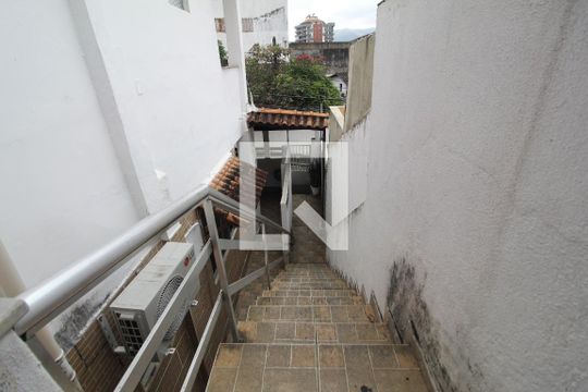 Casa de Condomínio para alugar com 3 quartos, 100m² em Jacarepaguá, Rio de Janeiro
