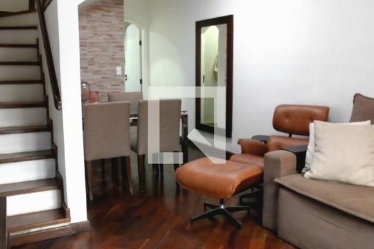 Casa para alugar com 4 quartos, 160m² em Vila do Castelo, São Paulo