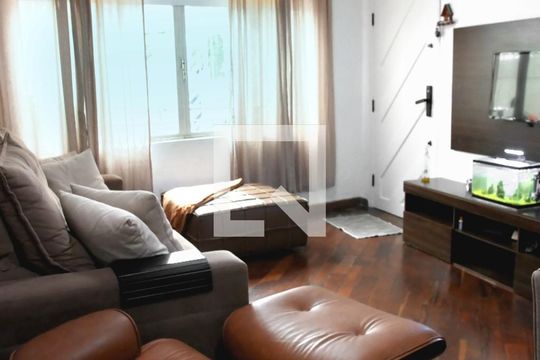 Casa para alugar com 4 quartos, 160m² em Vila do Castelo, São Paulo