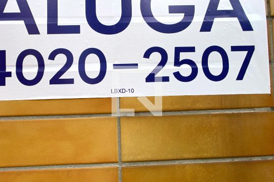 Placa de apartamento para alugar com 1 quarto, 68m² em Mangabeiras, Belo Horizonte