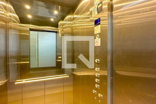 Elevador de apartamento para alugar com 2 quartos, 92m² em Ingleses do Rio Vermelho, Florianópolis