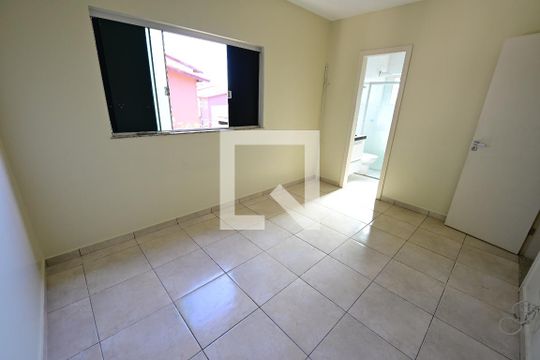 Casa de Condomínio para alugar com 3 quartos, 90m² em Jardim Imperial, Aparecida de Goiânia