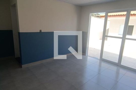 Casa para alugar com 2 quartos, 147m² em Vila Bela Flor, Mogi das Cruzes