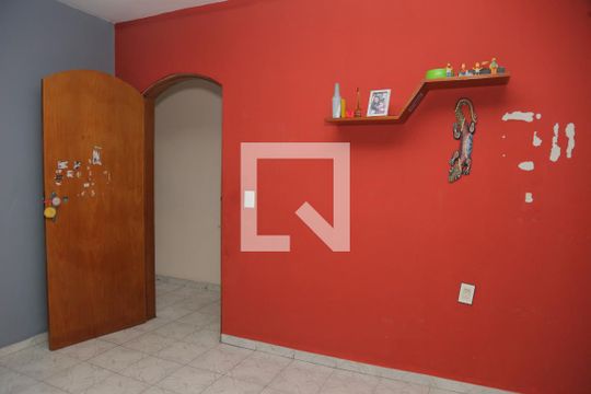 Quarto  de casa à venda com 3 quartos, 500m² em Vila Taquari, São Paulo