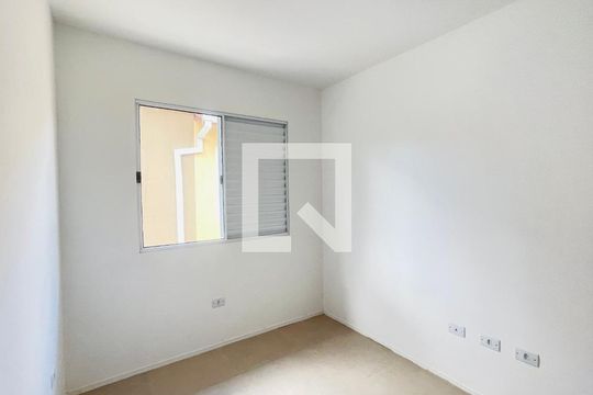 Quarto 2 de casa de condomínio para alugar com 2 quartos, 55m² em Centro, Cotia