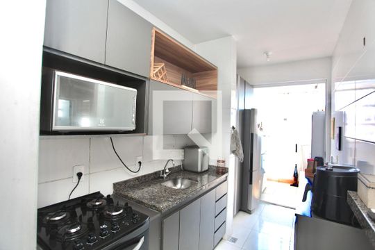Cozinha e Área de Serviço de apartamento à venda com 2 quartos, 65m² em Alvorada, Contagem