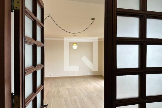 Apartamento para alugar com 3 quartos, 120m² em Jardim São Dimas, São José dos Campos