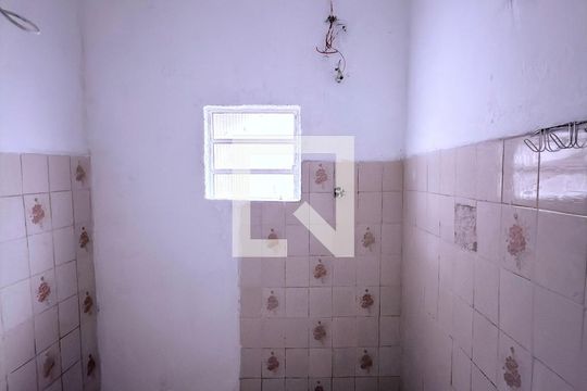 Banheiro Social de casa para alugar com 1 quarto, 60m² em Baeta Neves, São Bernardo do Campo