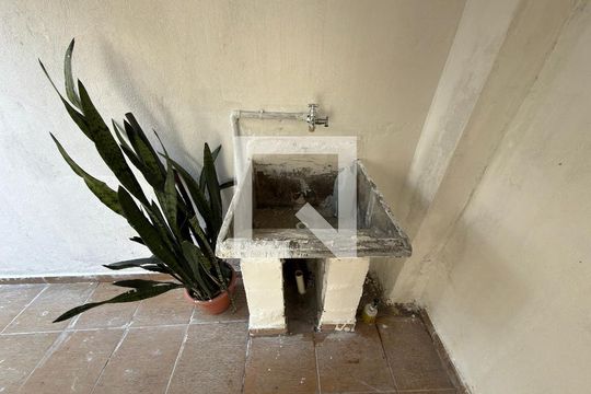Área de Serviço de casa para alugar com 1 quarto, 60m² em Baeta Neves, São Bernardo do Campo