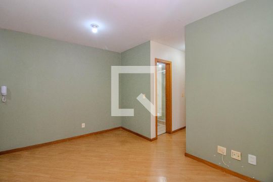Apartamento para alugar com 2 quartos, 67m² em Jardim Itu, Porto Alegre