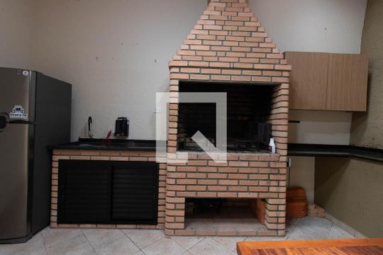 Casa para alugar com 3 quartos, 300m² em Tremembé, São Paulo