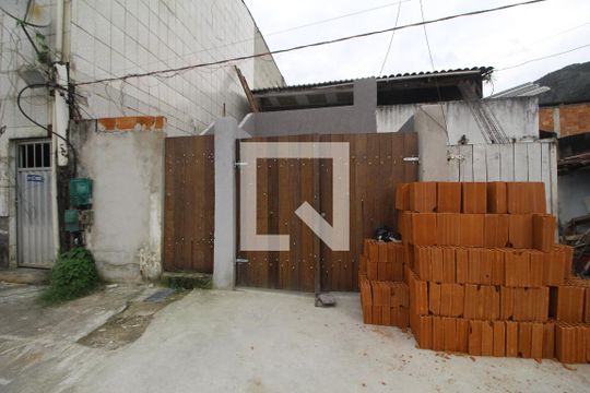 Casa de Condomínio para alugar com 2 quartos, 81m² em Jacarepaguá, Rio de Janeiro