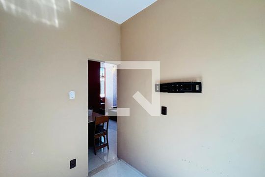 Quarto 2 de apartamento para alugar com 2 quartos, 42m² em Catete, Rio de Janeiro