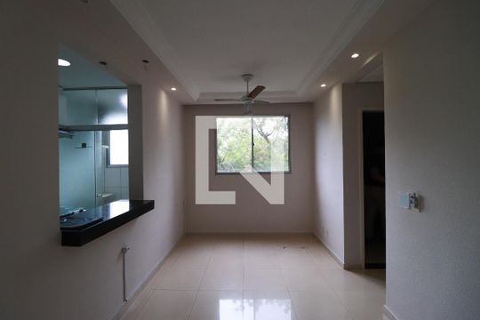 Apartamento para alugar com 2 quartos, 46m² em Jardim Roberto Benedetti, Ribeirão Preto