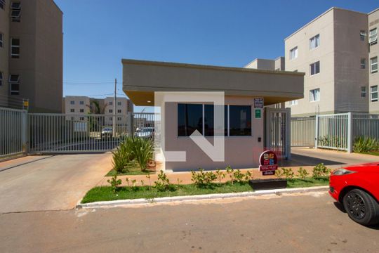 Apartamento para alugar com 2 quartos, 81m² em Ceilândia Norte, Brasília