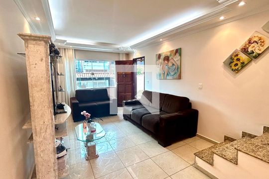Sala de casa à venda com 2 quartos, 200m² em Jardim Rosana, Guarulhos