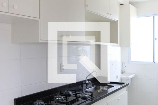 Cozinha e Área de Serviço de apartamento à venda com 2 quartos, 49m² em Jardim Novo Mundo, Goiânia