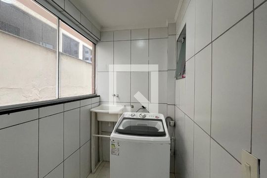 Área de Serviço de apartamento para alugar com 3 quartos, 88m² em Passa Vinte, Palhoça