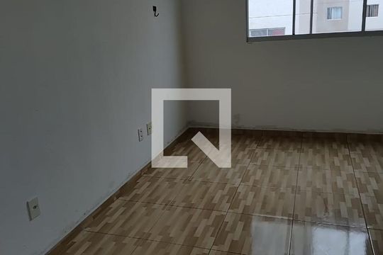 Apartamento para alugar com 2 quartos, 39m² em Jardim Boa Vista (Zona Oeste), Osasco