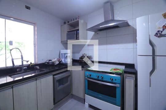 Casa à venda com 3 quartos, 150m² em Jardim Okita, Campinas