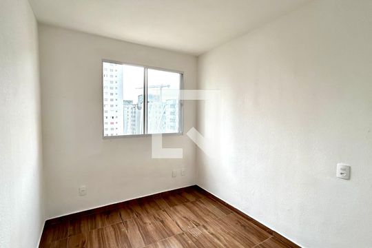 Quarto 2 de apartamento para alugar com 2 quartos, 44m² em Vila Nova Bonsucesso, Guarulhos
