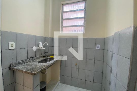 Cozinha de casa para alugar com 2 quartos, 80m² em Quintino Bocaiúva, Rio de Janeiro