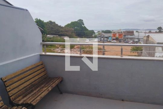 Casa à venda com 3 quartos, 112m² em Guarujá, Porto Alegre