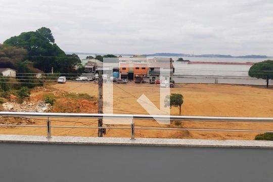 Varanda de casa à venda com 3 quartos, 112m² em Guarujá, Porto Alegre