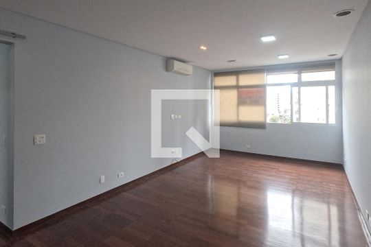 Apartamento para alugar com 3 quartos, 126m² em Gonzaga, Santos