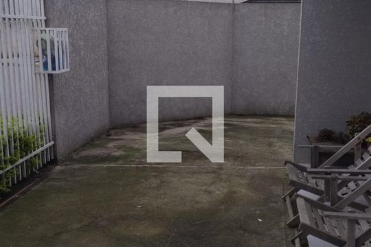 Área externa de casa à venda com 3 quartos, 100m² em Campo de Santana, Curitiba