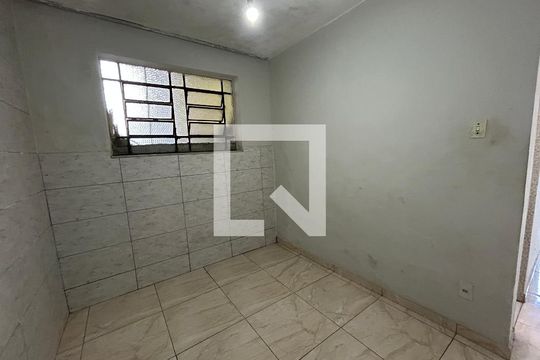Quarto de casa para alugar com 1 quarto, 40m² em Pilares, Rio de Janeiro