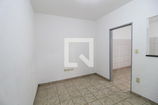 Casa para alugar com 1 quarto, 40m² em Raposo Tavares, São Paulo