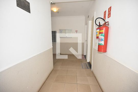 Hall de entrada de apartamento à venda com 2 quartos, 52m² em Recanto Quarto Centenario, Jundiaí