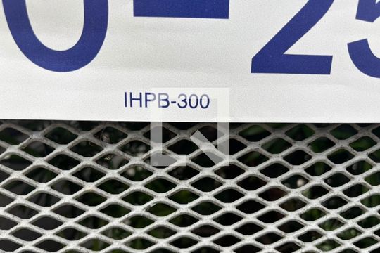 Plaquinha Instalada código IHPB-300 de apartamento à venda com 1 quarto, 67m² em Jardim Itu, Porto Alegre