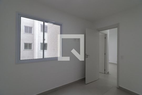 Quarto 1 de apartamento para alugar com 2 quartos, 37m² em Vila Gea, São Paulo