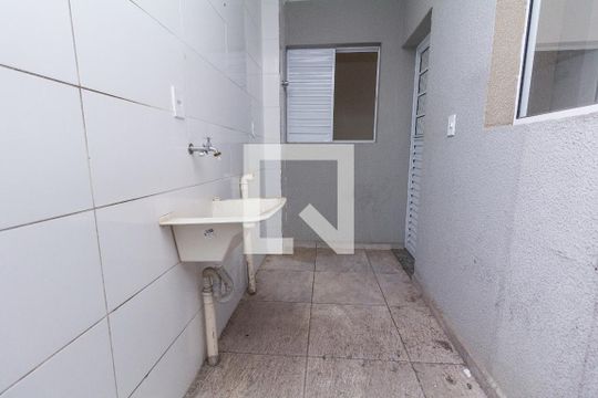 Área de Serviço de apartamento para alugar com 2 quartos, 46m² em Vila Ré, São Paulo
