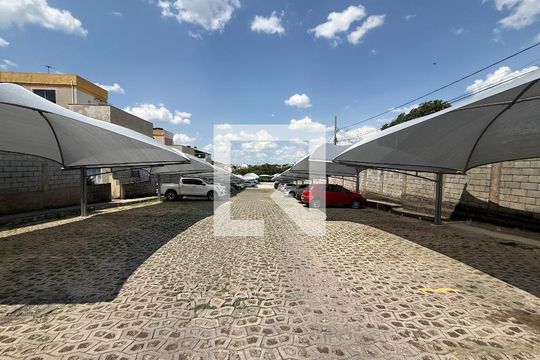 Garagem de casa de condomínio à venda com 2 quartos, 127m² em Vila Magdalena, Contagem