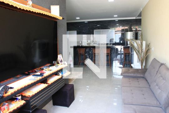 Casa para alugar com 3 quartos, 150m² em Capuava, Goiânia