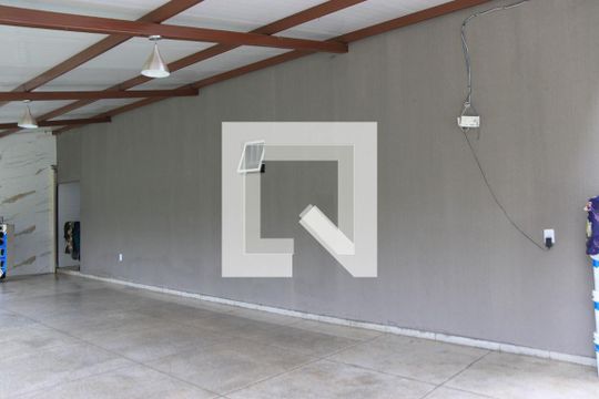 Área de Serviço de casa para alugar com 3 quartos, 90m² em Capuava, Goiânia